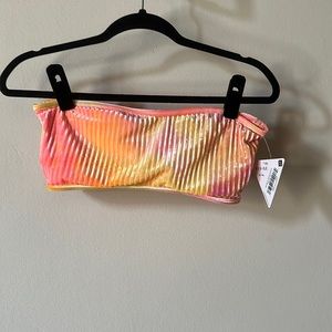 NWT DIPPIN’ DAISY’S BANDEAU BIKINI TOP
